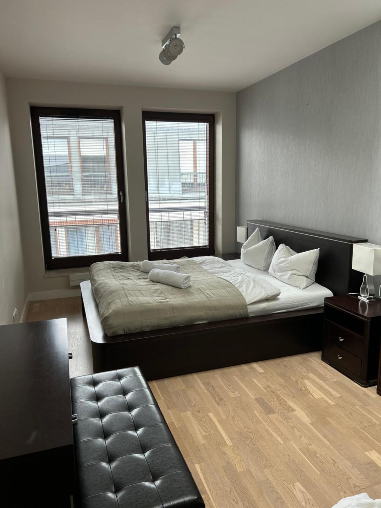 Apartament 17 *